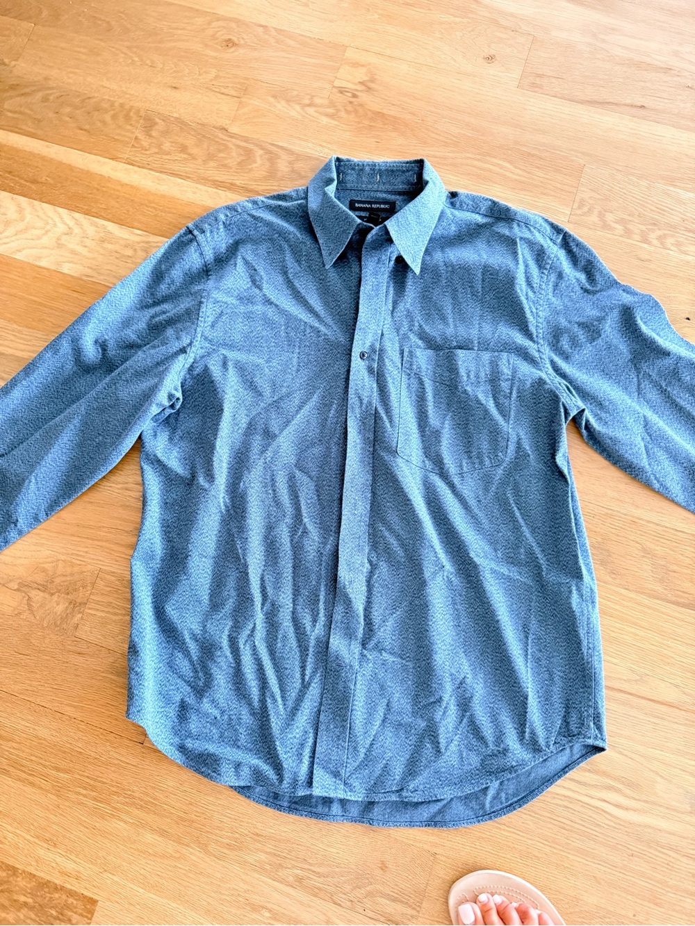 Banana Republic Men's Teal Button-Down Dress Shirt